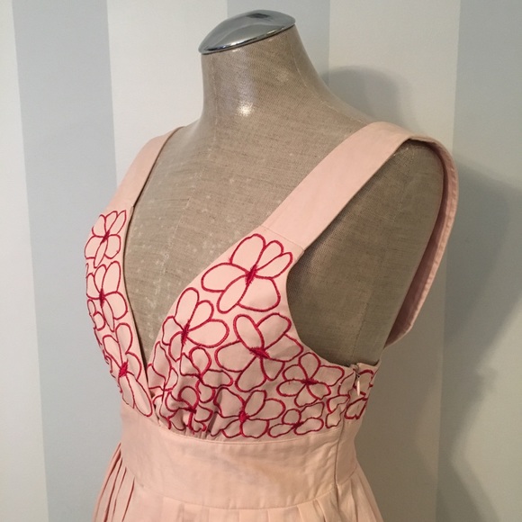 Pink Dress with Embroidered Flowers - Picture 4 of 6